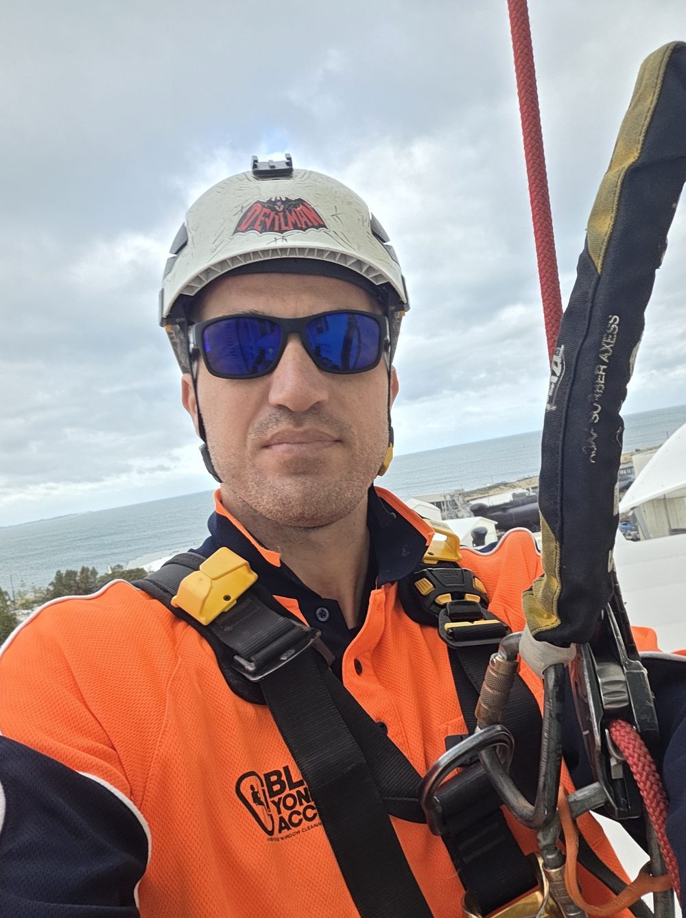 Domenico Di Guardo on the rope, doing rope access work as a tradie